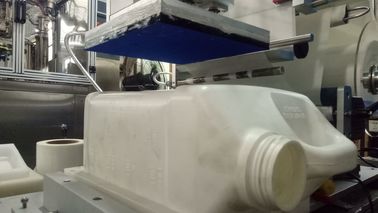 High Efficiency Semi Auto Labeling Machine For Cosmetics Industry One Year Warranty