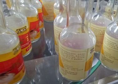 Wine Bottle Jar Labeling Machine / Automatic Bottle Labeler
